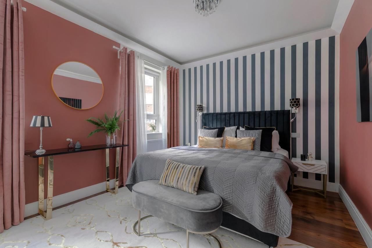 לונדון Notting Hill & Hyde Park Exclusive West-End Serene Designer Family Home 5Bed4Bath מראה חיצוני תמונה